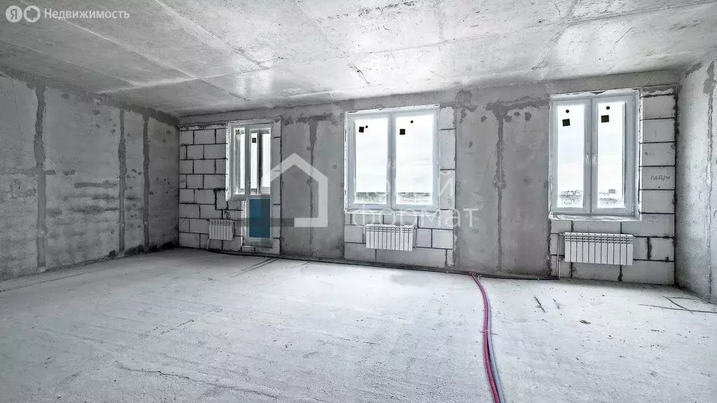 Квартира-студия: деревня Бородино, Малая Бородинская улица, 1к2 (68.5 ... - Фото 1