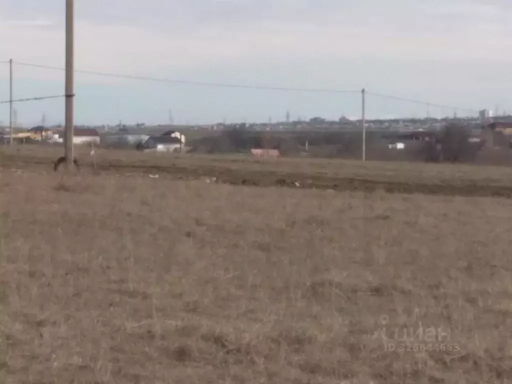 Участок в Крым, Симферопольский район, Перовское с/пос, с. Ключи ул. ... - Фото 1