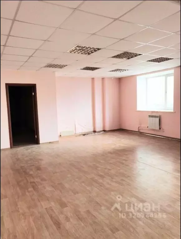 Торговая площадь в Новосибирская область, Обь ул. Калинина, 20 (120 м) - Фото 2