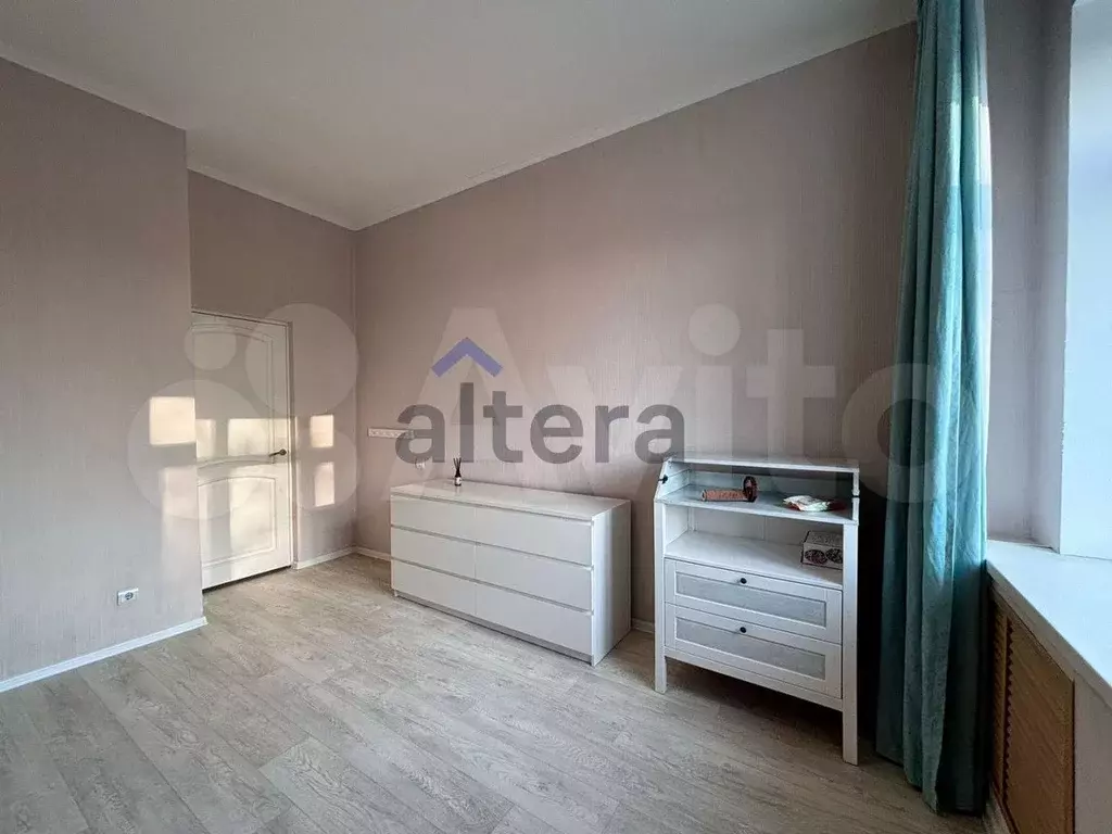3-к. квартира, 94 м, 4/6 эт. - Фото 1