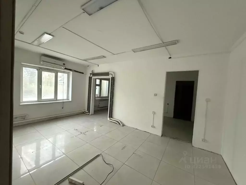 Помещение свободного назначения в Саха (Якутия), Якутск ул. ... - Фото 2