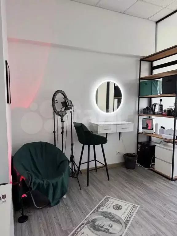 Продам офисное помещение, 21.7 м - Фото 0