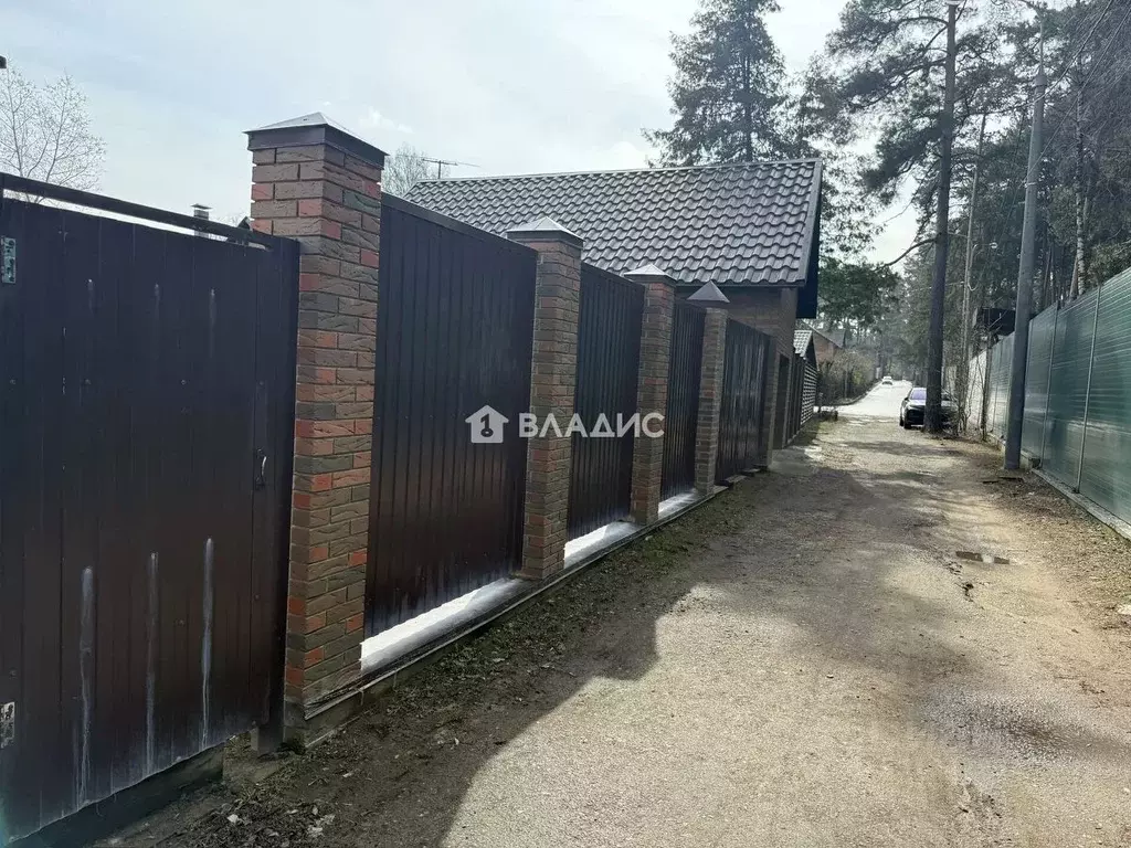 Дом в Московская область, Одинцовский городской округ, д. Жуковка 51 ... - Фото 1