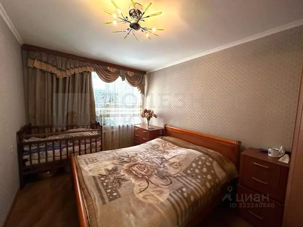 3-к кв. Новгородская область, Боровичи ул. Софьи Перовской, 86Б (85.5 ... - Фото 1