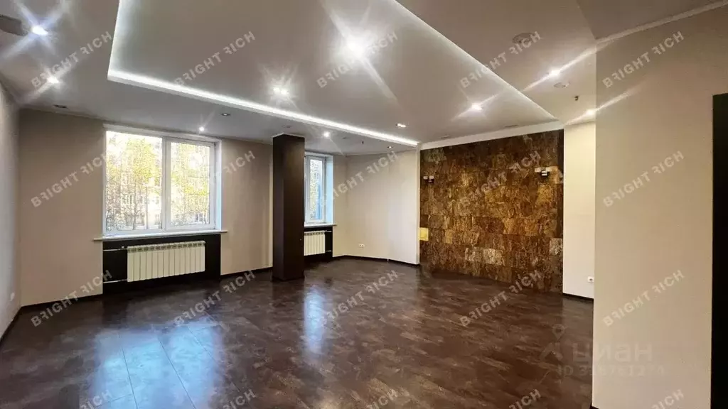 Офис в Санкт-Петербург пл. Конституции, 7 (551 м) - Фото 0