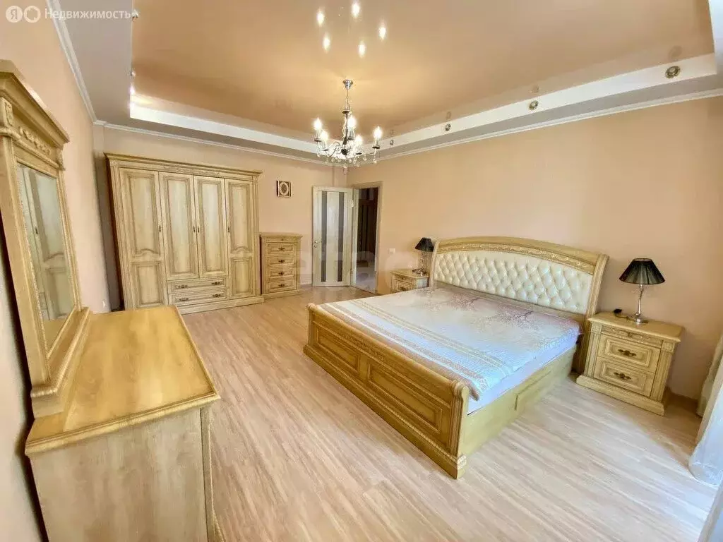 3-комнатная квартира: Севастополь, проспект Победы, 44А (80 м) - Фото 0