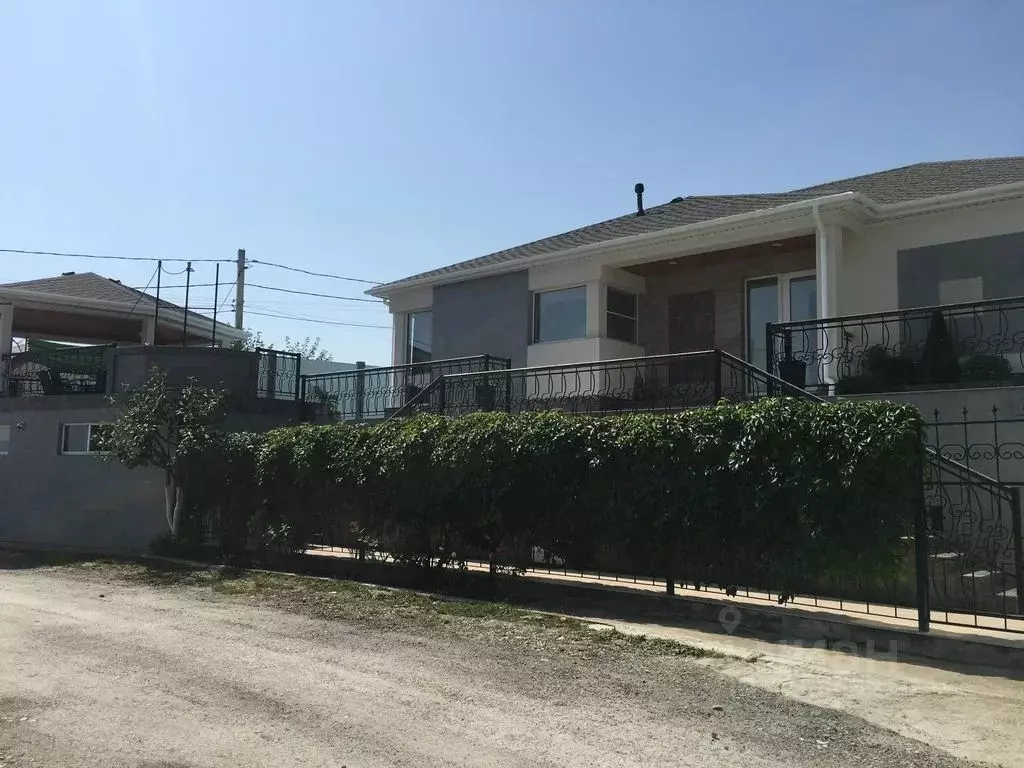 Дом в Краснодарский край, Новороссийск Краснознаменный пер., 48 (60 м) - Фото 1