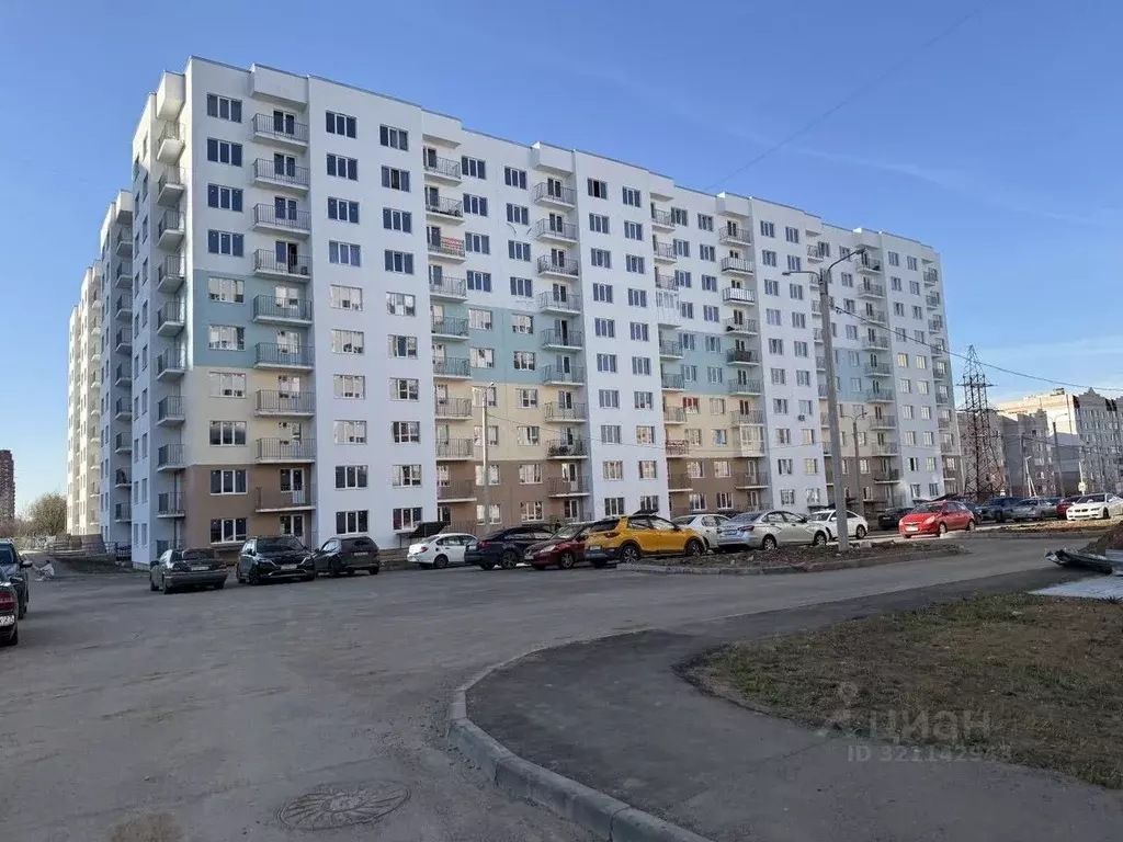 3-к кв. Ярославская область, Ярославль ул. Брагинская, 18к4 (70.6 м) - Фото 0