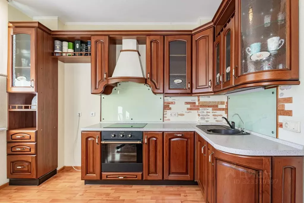 2-к кв. Свердловская область, Екатеринбург ул. 8 Марта, 194 (57.1 м) - Фото 2