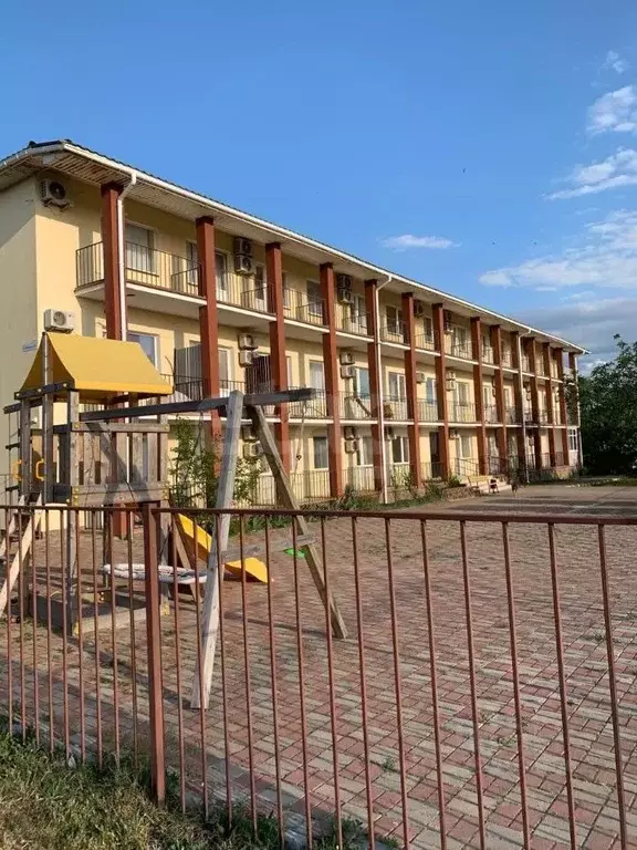 Студия Крым, Черноморский район, с. Межводное ул. Приморская, 18А ... - Фото 1