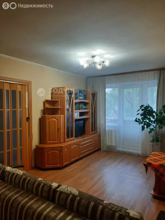3-комнатная квартира: Чебоксары, улица Космонавта Андрияна ... - Фото 1