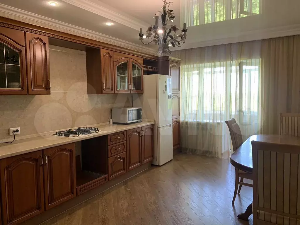 3-к. квартира, 108 м, 9/10 эт. - Фото 0