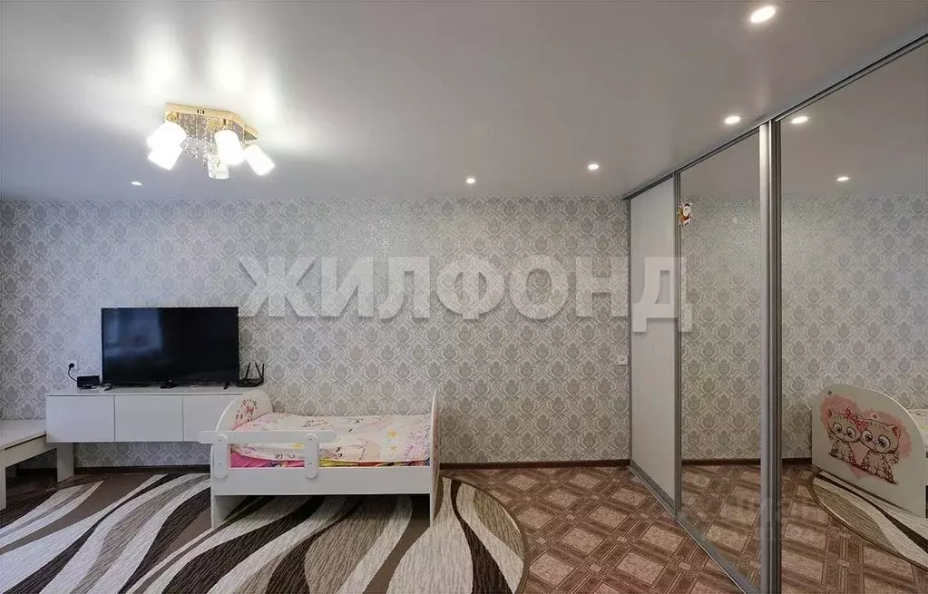2-к кв. Новосибирская область, Новосибирск ул. Невельского, 63 (43.8 ... - Фото 0