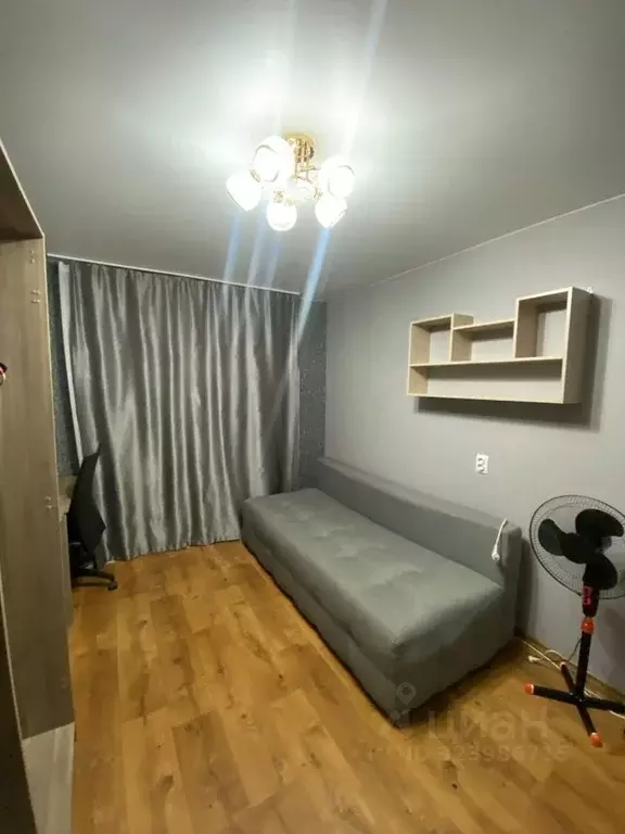 Комната Свердловская область, Екатеринбург ул. Машинная, 42к3 (14.0 м) - Фото 1