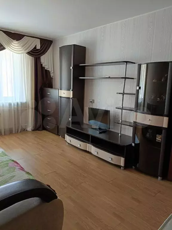 1-к. квартира, 37 м, 6/11 эт. - Фото 1