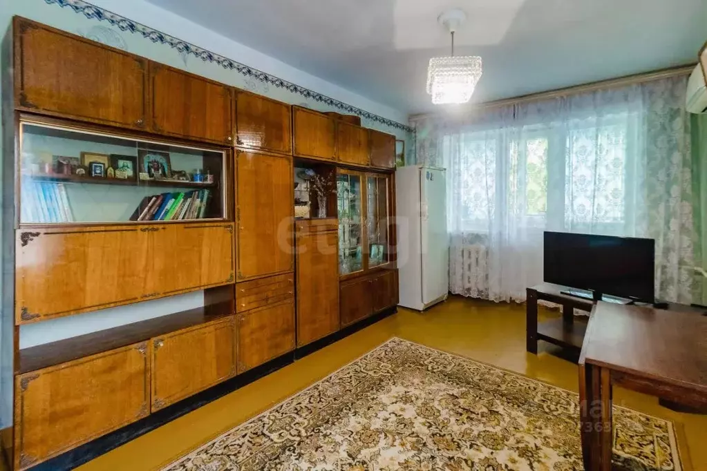 2-к кв. Хабаровский край, Комсомольск-на-Амуре Октябрьский просп., 14 ... - Фото 2