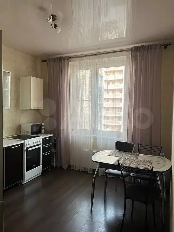2-к. квартира, 64 м, 7/14 эт. - Фото 0