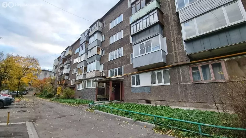 2-комнатная квартира: Череповец, улица М. Горького, 65 (43 м) - Фото 1