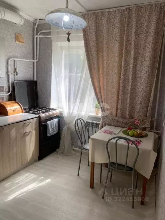 2-к кв. Краснодарский край, Кореновск Тимашевская ул., 1А (41.5 м) - Фото 0