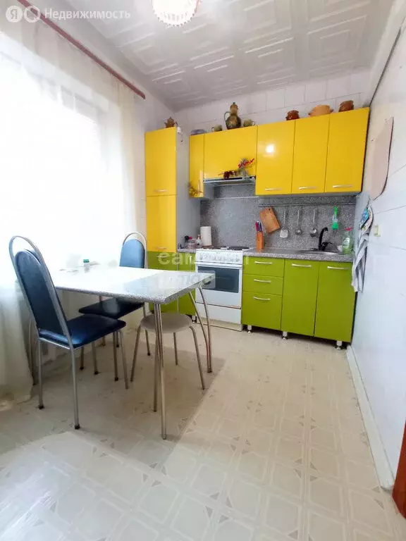 3-комнатная квартира: Волгоград, улица Кирова, 98Б (63.8 м) - Фото 1