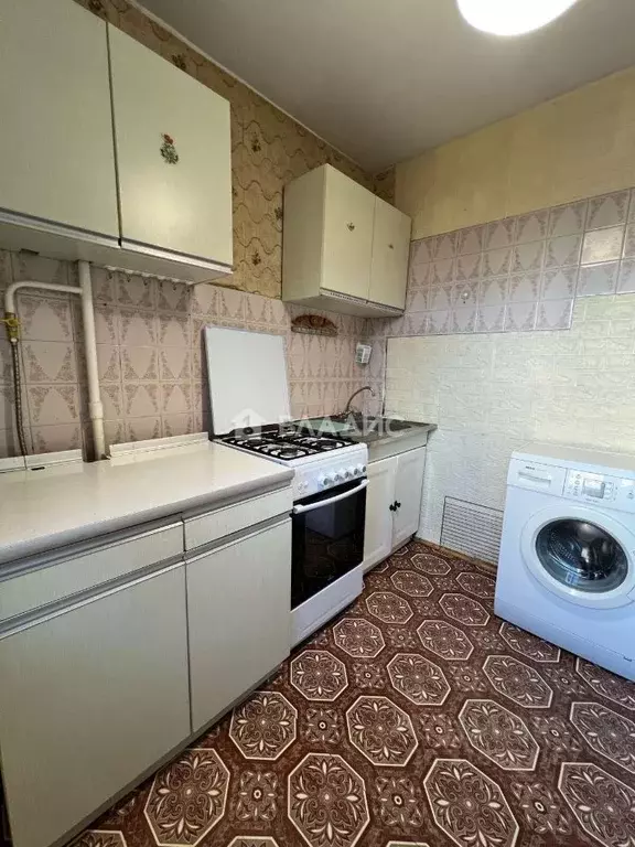 2-к кв. Московская область, Люберцы Шоссейная ул., 4 (42.6 м) - Фото 0