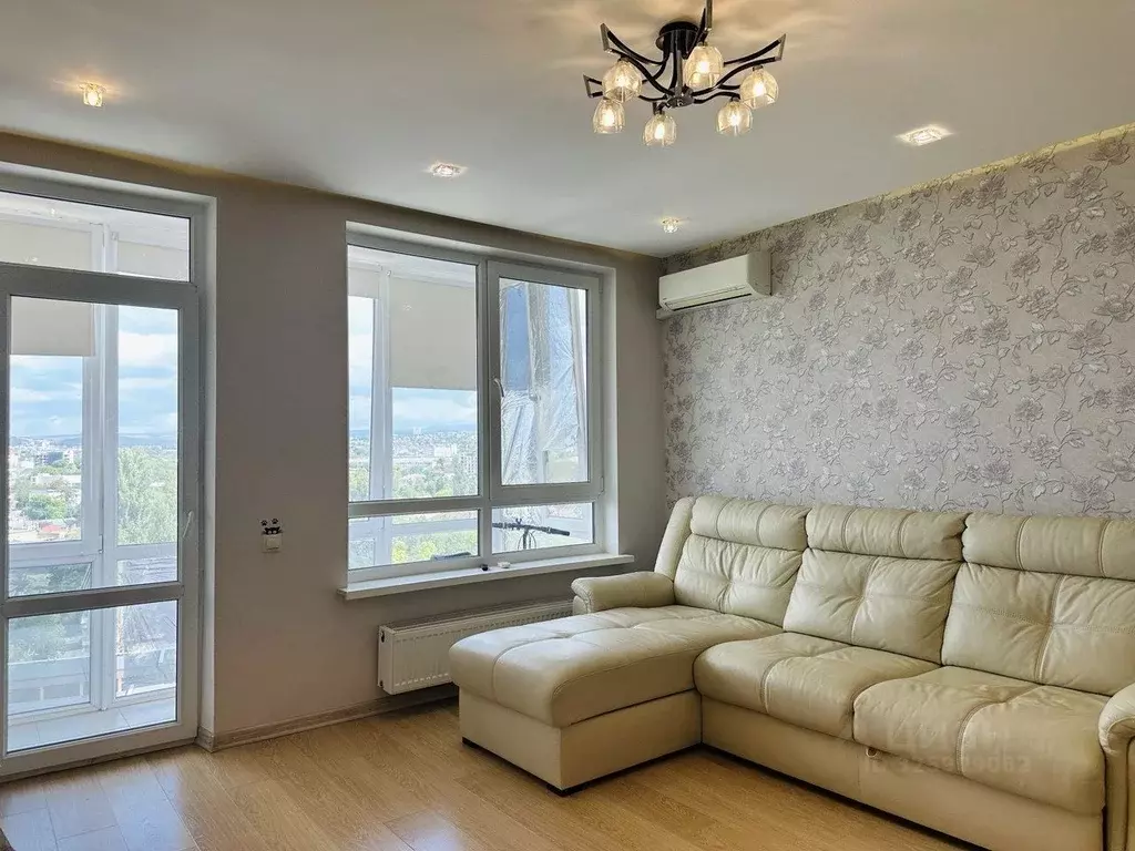 2-к кв. Крым, Симферополь ул. Лексина, 68 (70.0 м) - Фото 1