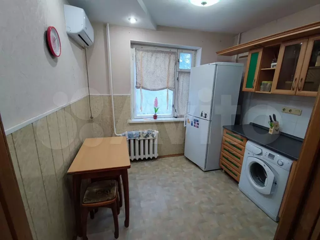 3-к. квартира, 60 м, 2/9 эт. - Фото 1