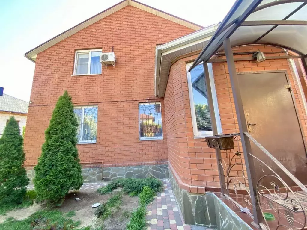 Дом в Волгоградская область, Волгоград ул. Летчиков, 3 (240 м) - Фото 1