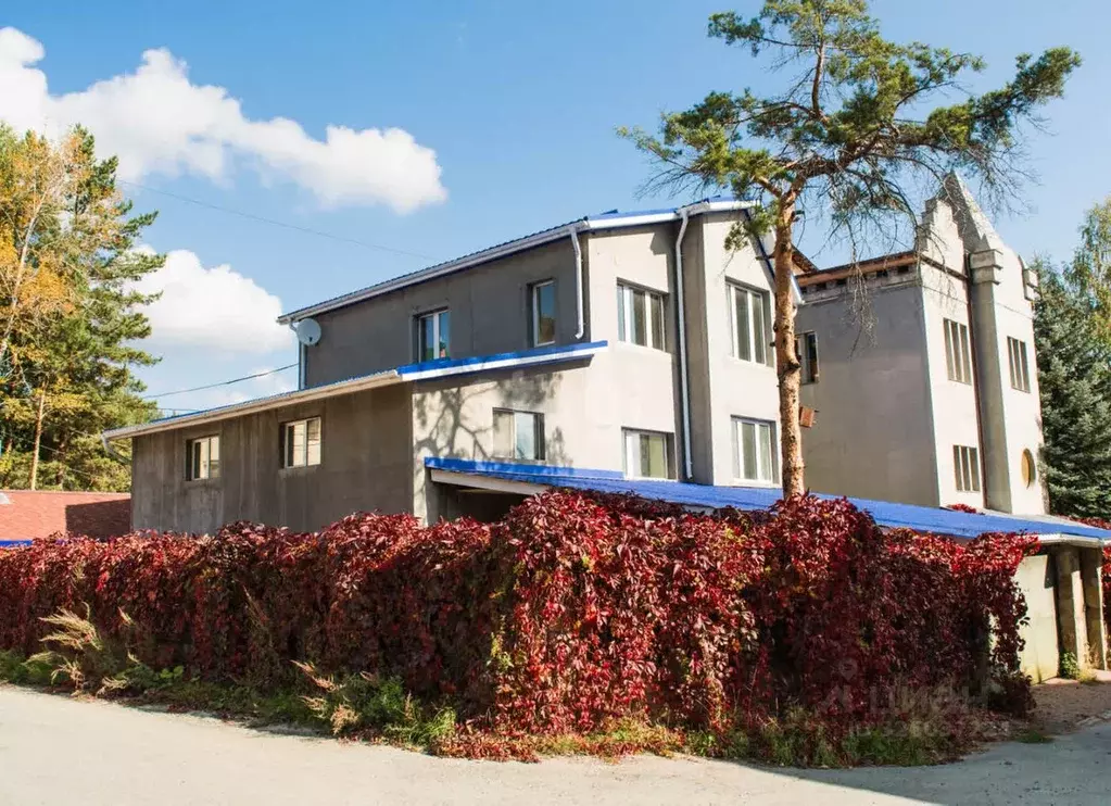 Таунхаус в Свердловская область, Екатеринбург ул. Красная Горка, 31 ... - Фото 1