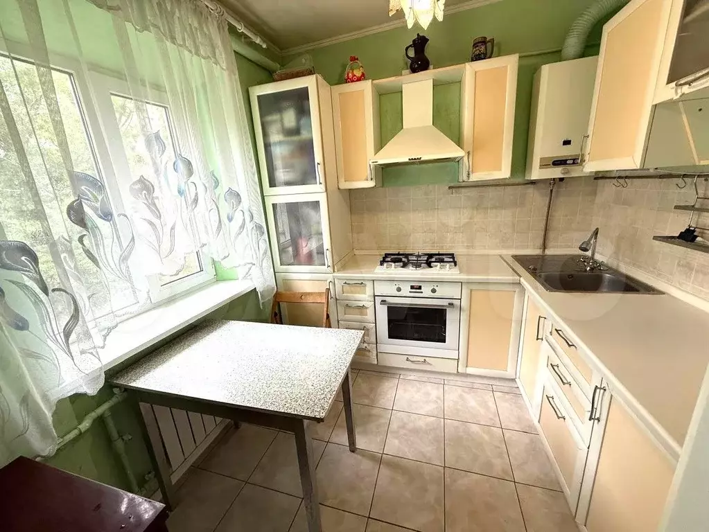 3-к. квартира, 60 м, 5/5 эт. - Фото 0