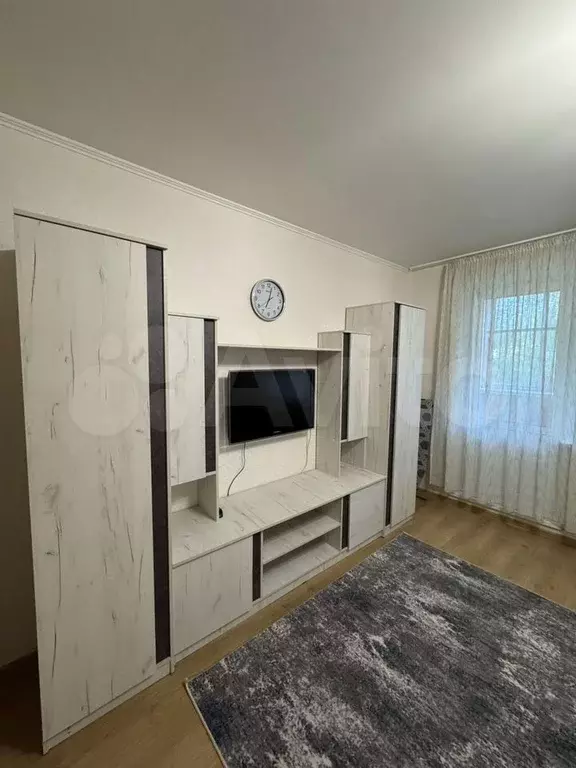 1-к. квартира, 45 м, 2/17 эт. - Фото 0