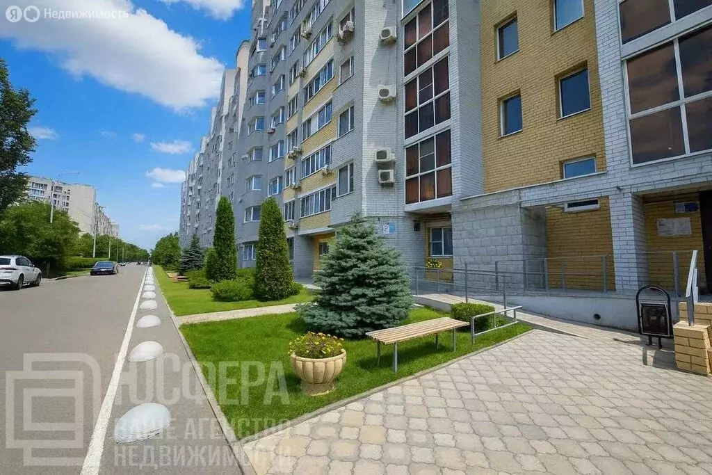 3-комнатная квартира: Волгоград, улица Тулака, 1А (96 м) - Фото 1