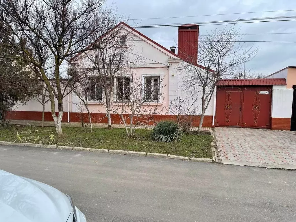 Дом в Крым, Евпатория ул. Имени Белогубца, 68 (65 м) - Фото 1