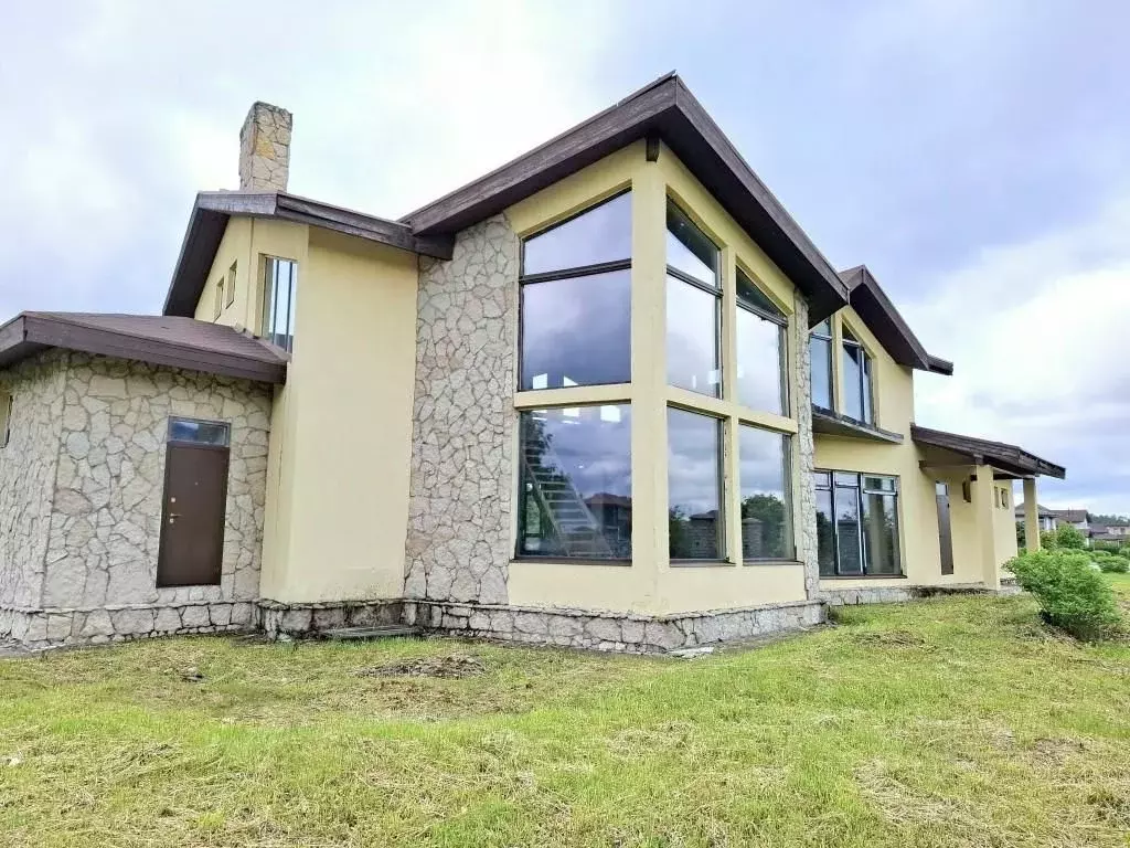 Коттедж в Ленинградская область, Всеволожск ул. Барона Корфа (350 м) - Фото 1