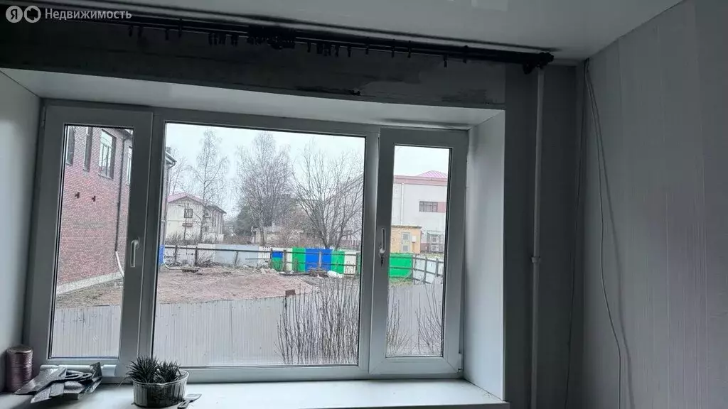 2-комнатная квартира: Волхов, улица Кирова, 18 (42 м) - Фото 1