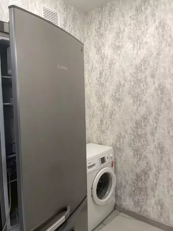 2-к кв. Свердловская область, Екатеринбург ул. Шаумяна, 28 (54.0 м) - Фото 2