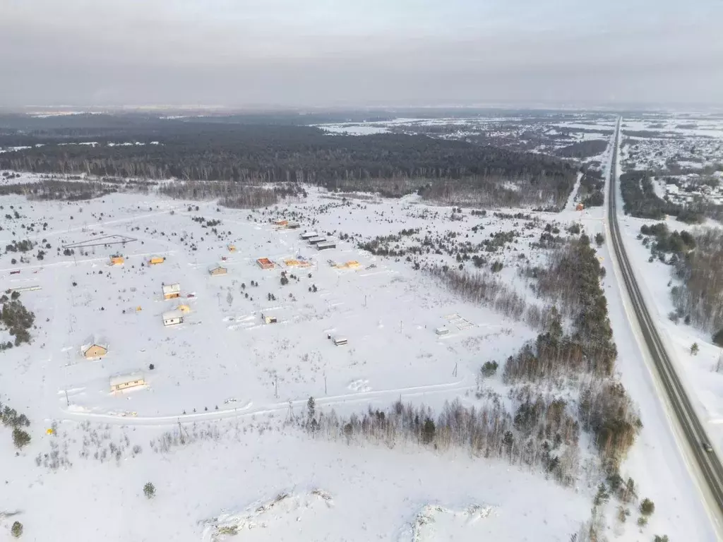 Участок в Томская область, Томский район, Деревня Петровский уч пер. ... - Фото 2