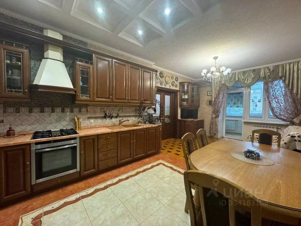 Таунхаус в Калужская область, Калуга ул. Парижской Коммуны, 5 (450 м) - Фото 2