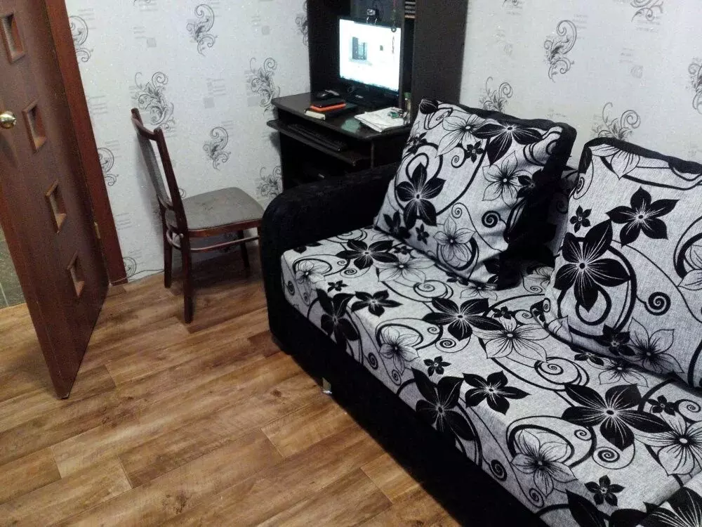 Комната Санкт-Петербург ул. Ярослава Гашека, 12/100 - Фото 1