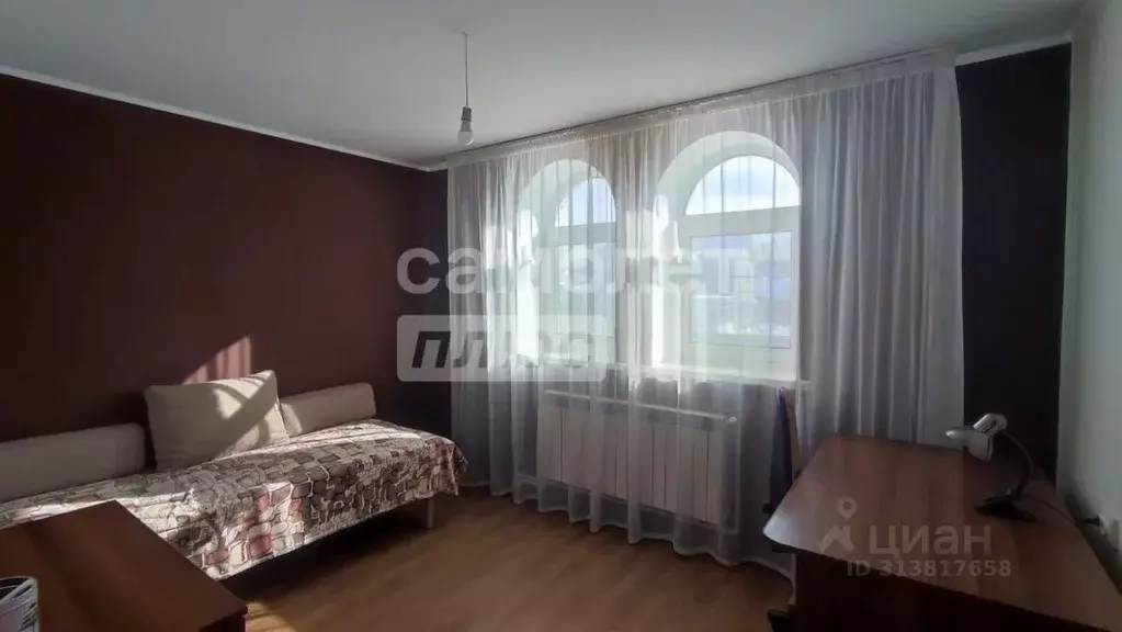 Коттедж в Белгородская область, Старый Оскол Цветная ул. (100 м) - Фото 0