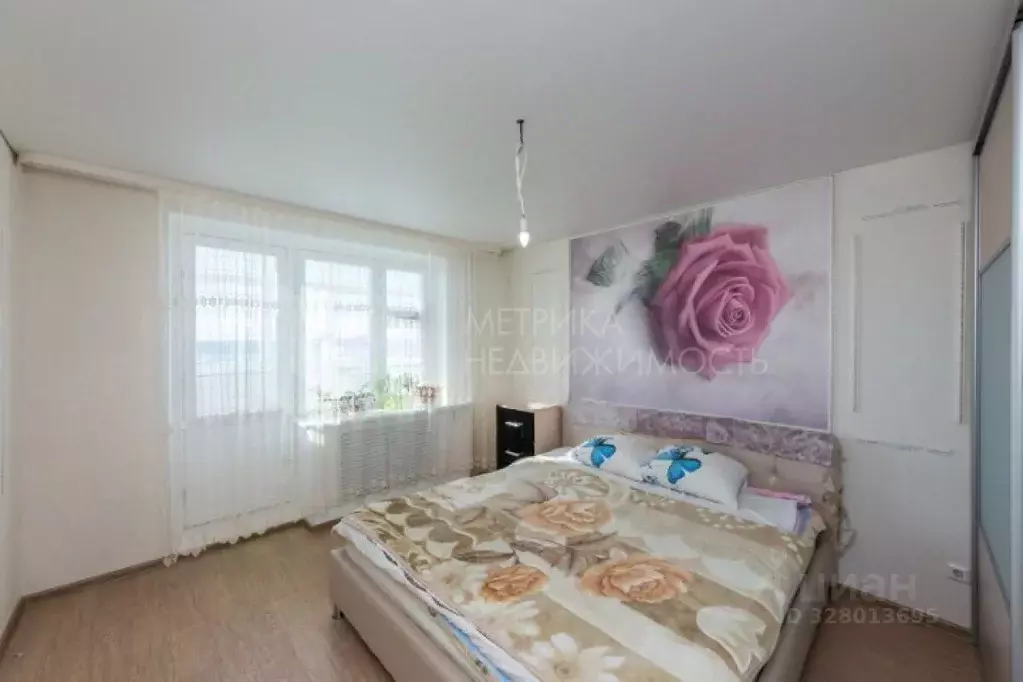 3-к кв. Тюменская область, Тюмень ул. Николая Семенова, 27 (90.2 м) - Фото 1