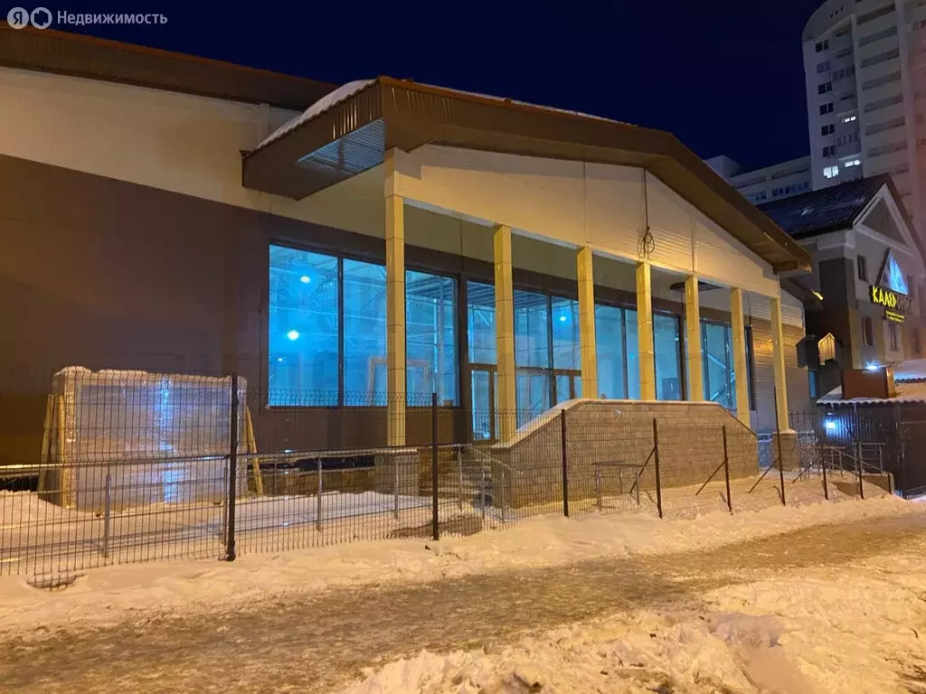 Помещение свободного назначения (1220 м) - Фото 1