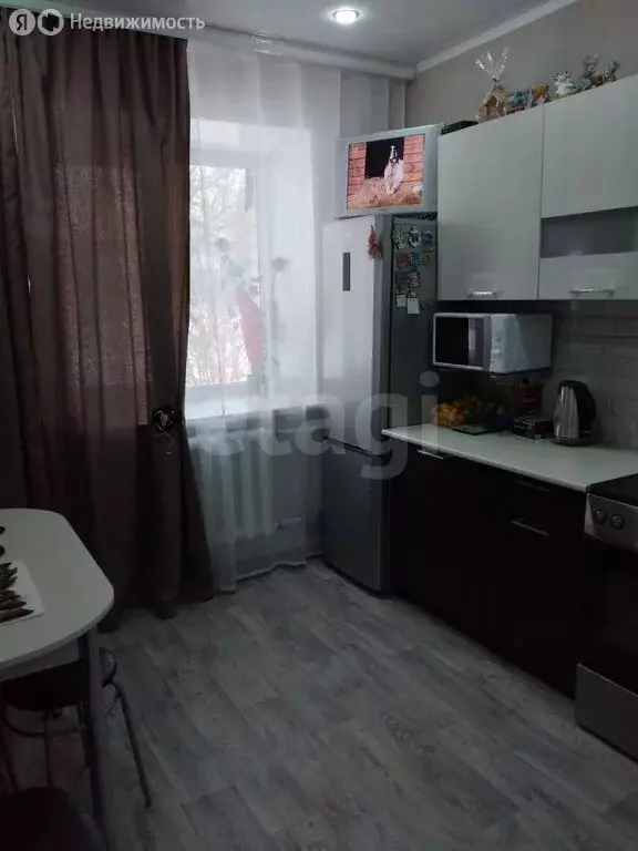 2-комнатная квартира: Заводоуковск, Заводская улица, 5 (42.7 м) - Фото 1