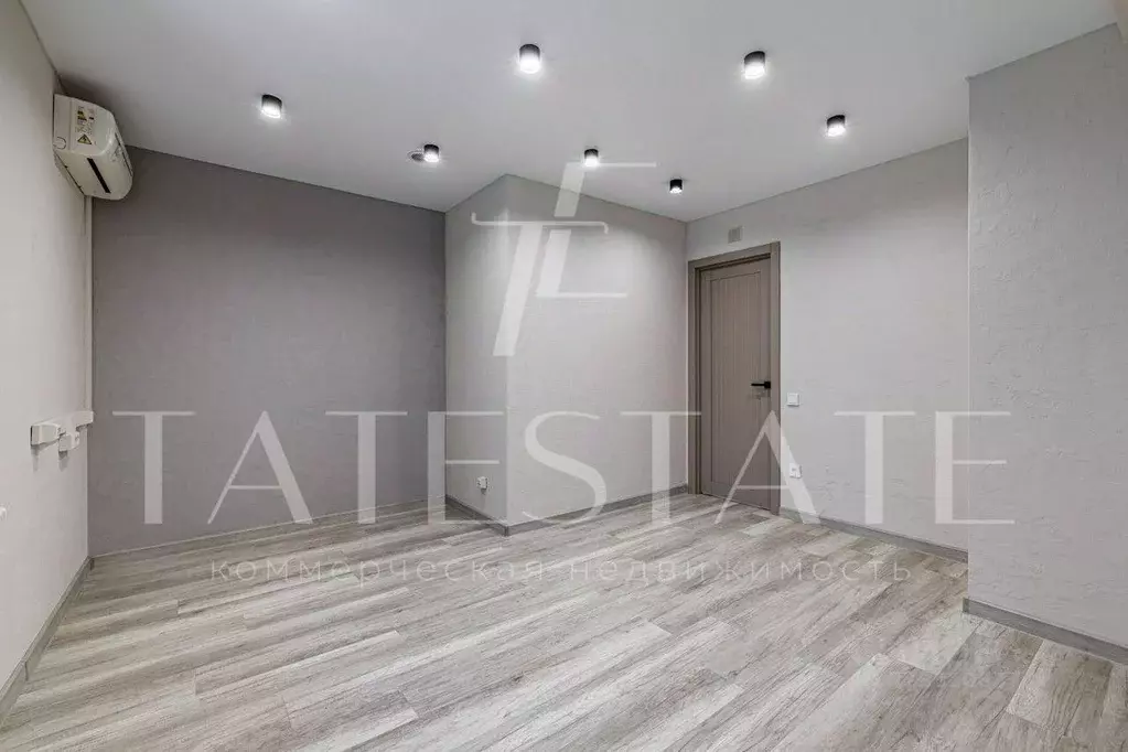 Офис в Татарстан, Казань ул. Журналистов, 2Ак2 (200 м) - Фото 2