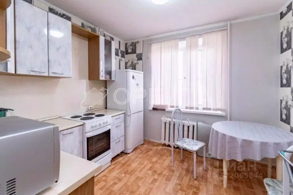 2-к кв. Тюменская область, Тюмень ул. Осипенко, 84 (50.1 м) - Фото 2