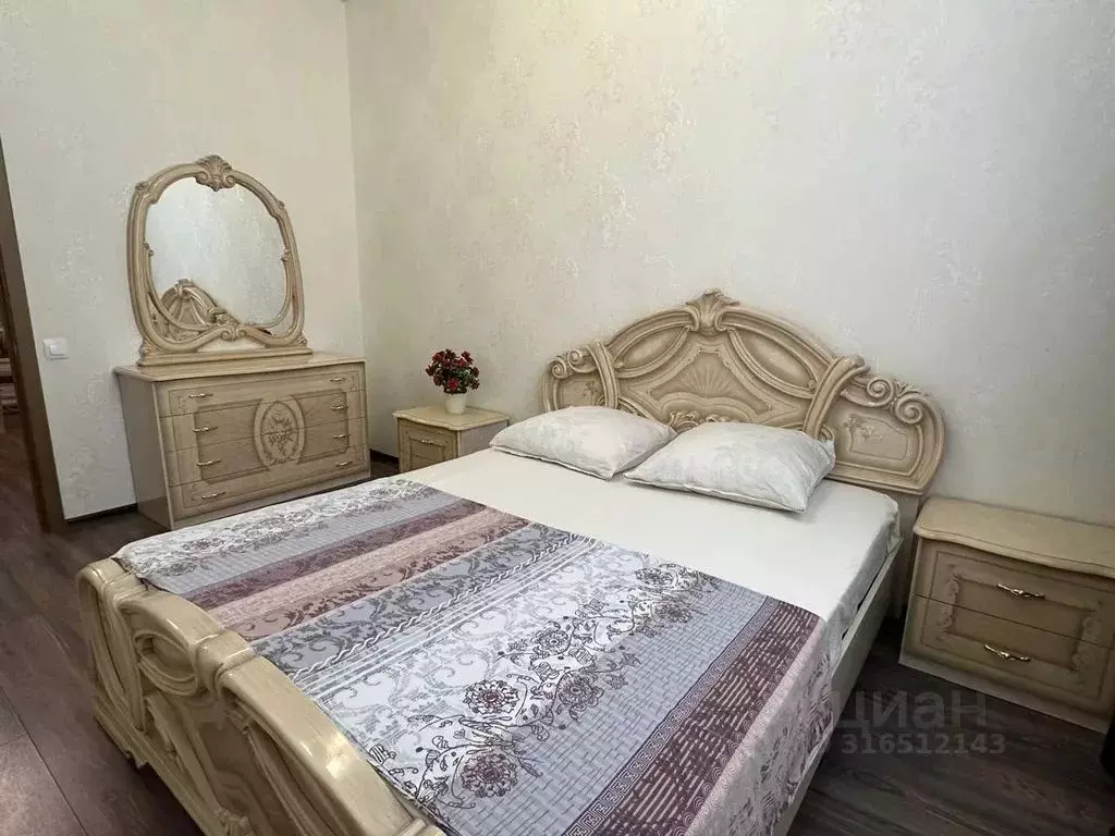 3-к кв. Волгоградская область, Волгоград ул. Калинина, 2АлитБ (67.0 м) - Фото 0