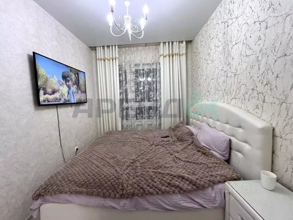 2-к кв. Татарстан, Казань ул. Рауиса Гареева, 105Б (50.0 м) - Фото 2