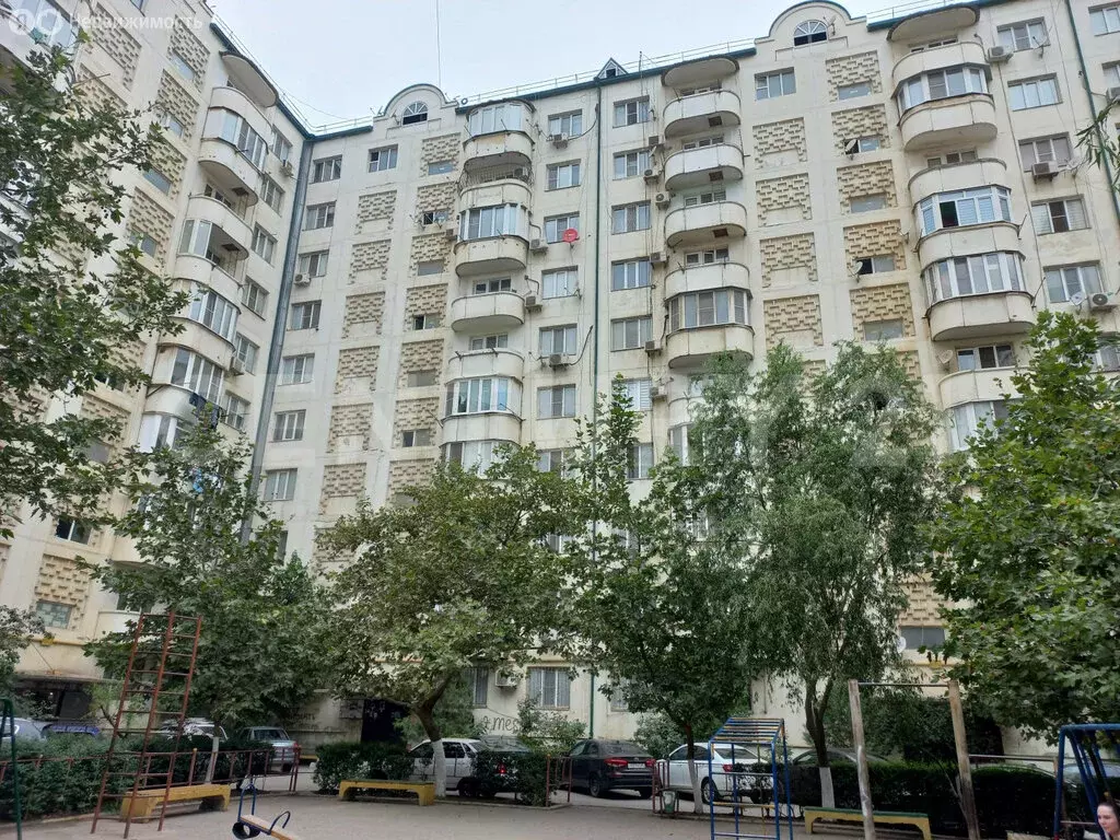 3-комнатная квартира: Махачкала, проспект Гамидова, 49к5 (100 м) - Фото 0