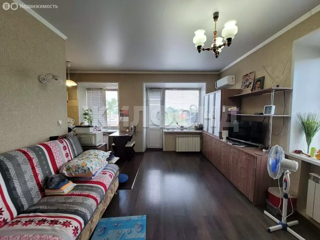 1-комнатная квартира: Абакан, Железнодорожная улица, 18 (27.5 м) - Фото 0