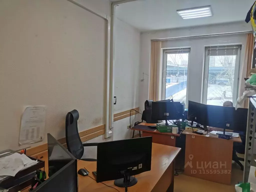 Офис в Новосибирская область, Новосибирск Обская ул., 2 (102 м) - Фото 0
